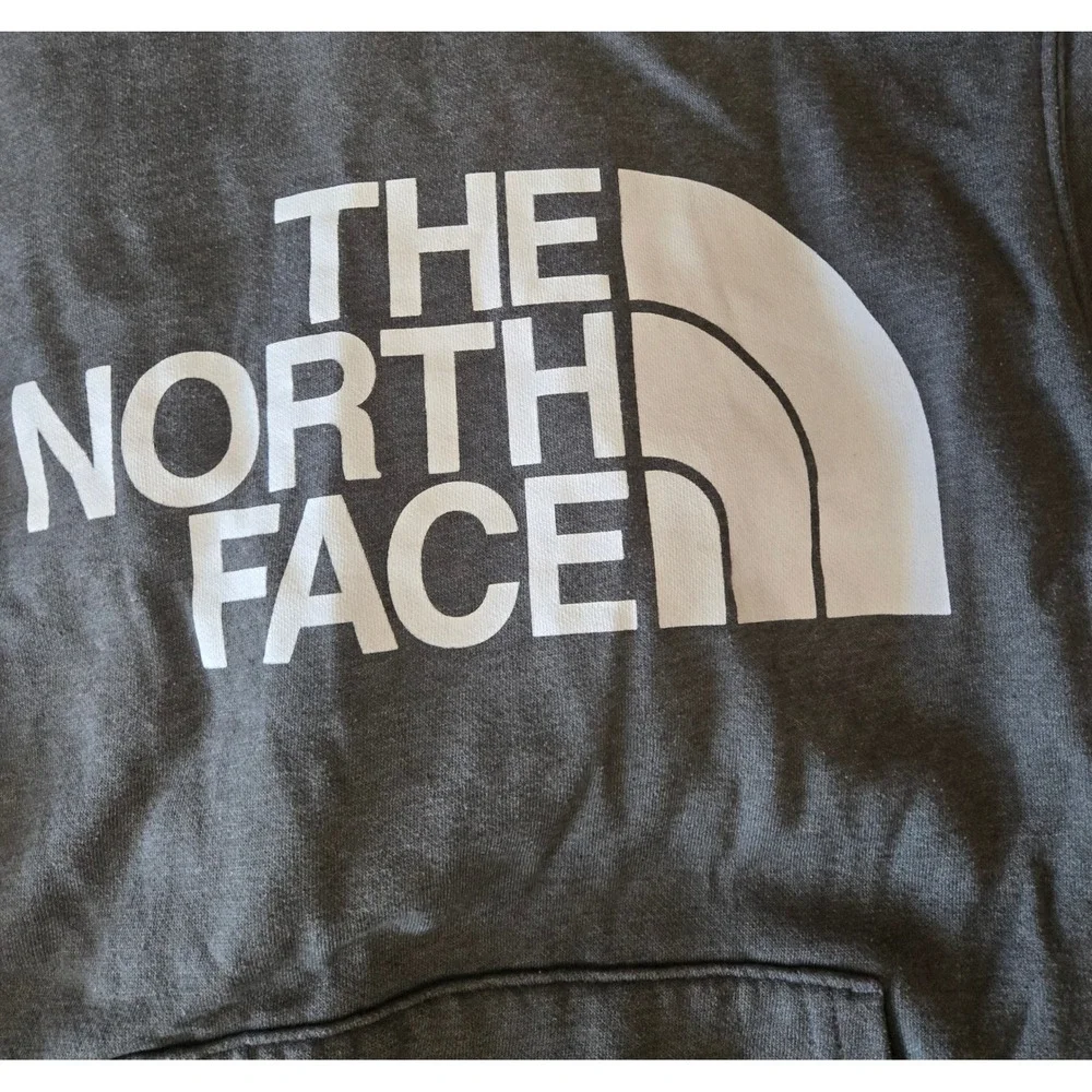 The North Face Hoodie Gray Pullover Sweatshirt Mens Small Logo Pocket Fleece‎